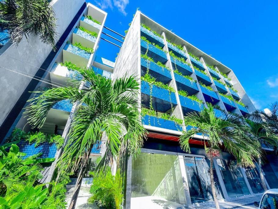 New! Luxury Floor Condo-steps To 5th-fast Wifi