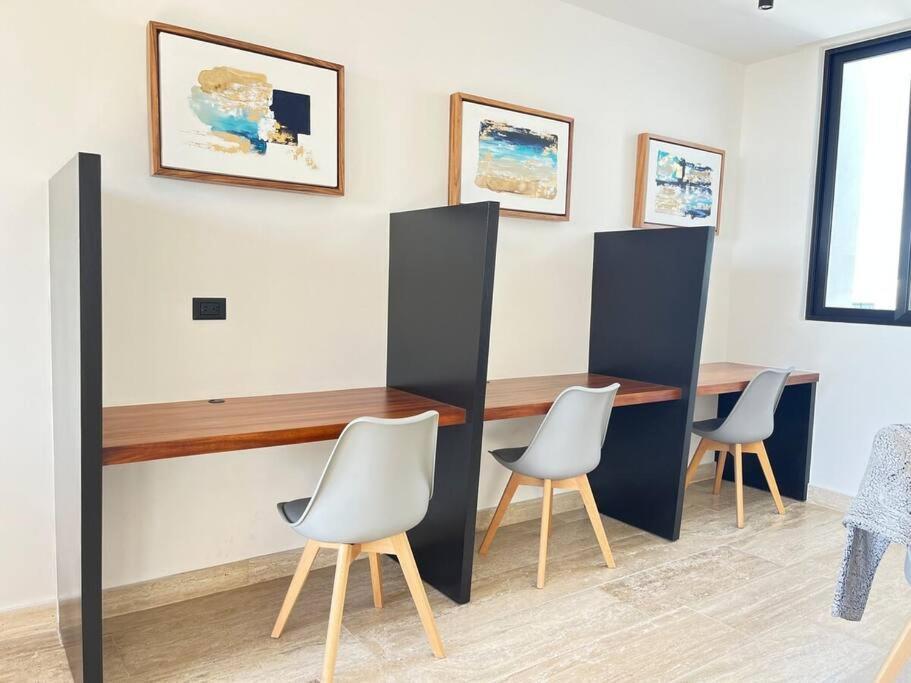 New! Luxury Floor Condo-steps To 5th-fast Wifi Apartamento Playa del Carmen