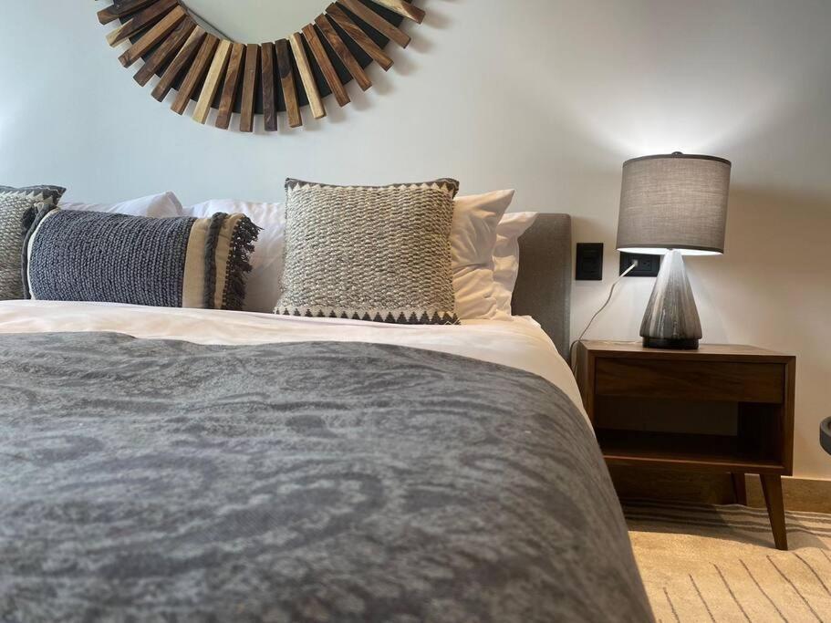 New! Luxury Floor Condo-steps To 5th-fast Wifi * Playa del Carmen