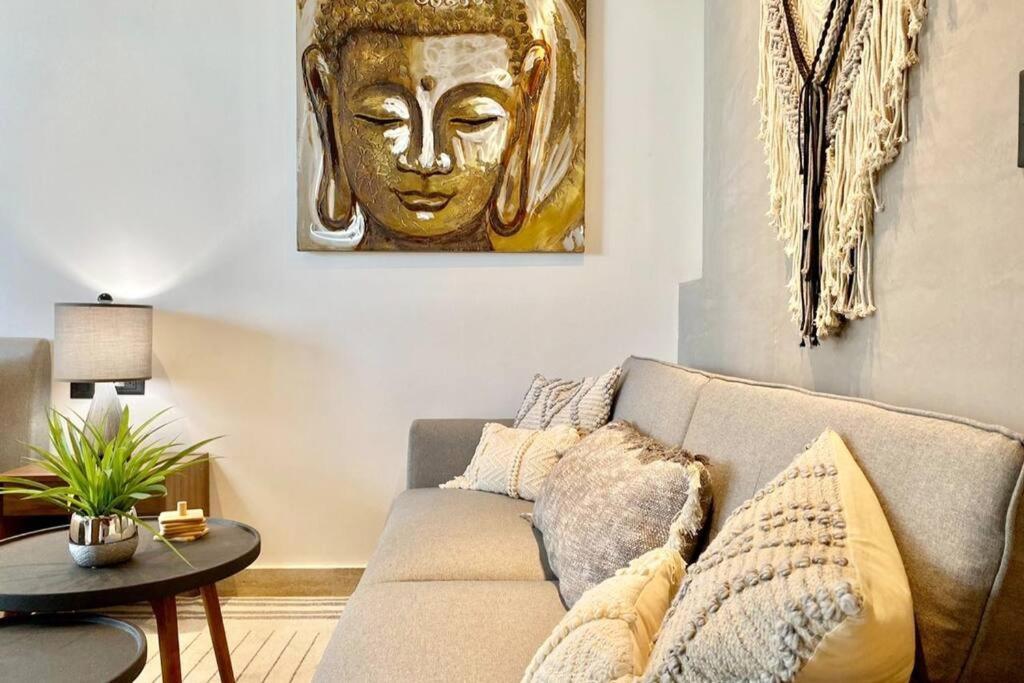 New! Luxury Floor Condo-steps To 5th-fast Wifi Playa del Carmen