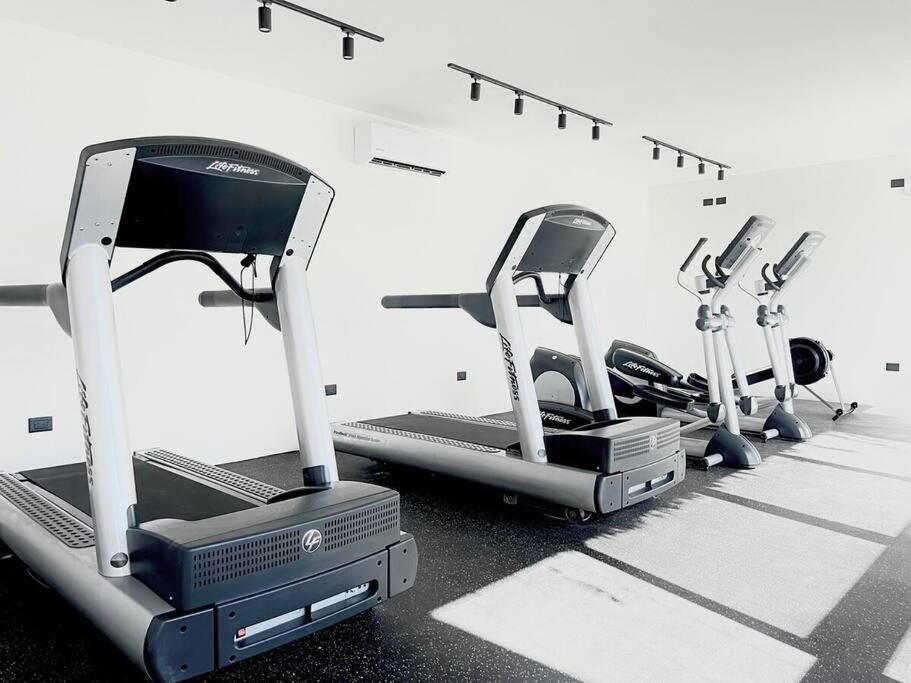 New! Luxury Floor Condo-steps To 5th-fast Wifi Playa del Carmen